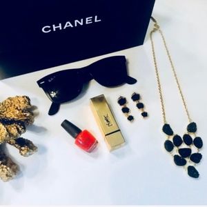 ‼️CLOSING CLOSET SALE‼️NWT [BaubleBar] Gold Black Druzy Necklace